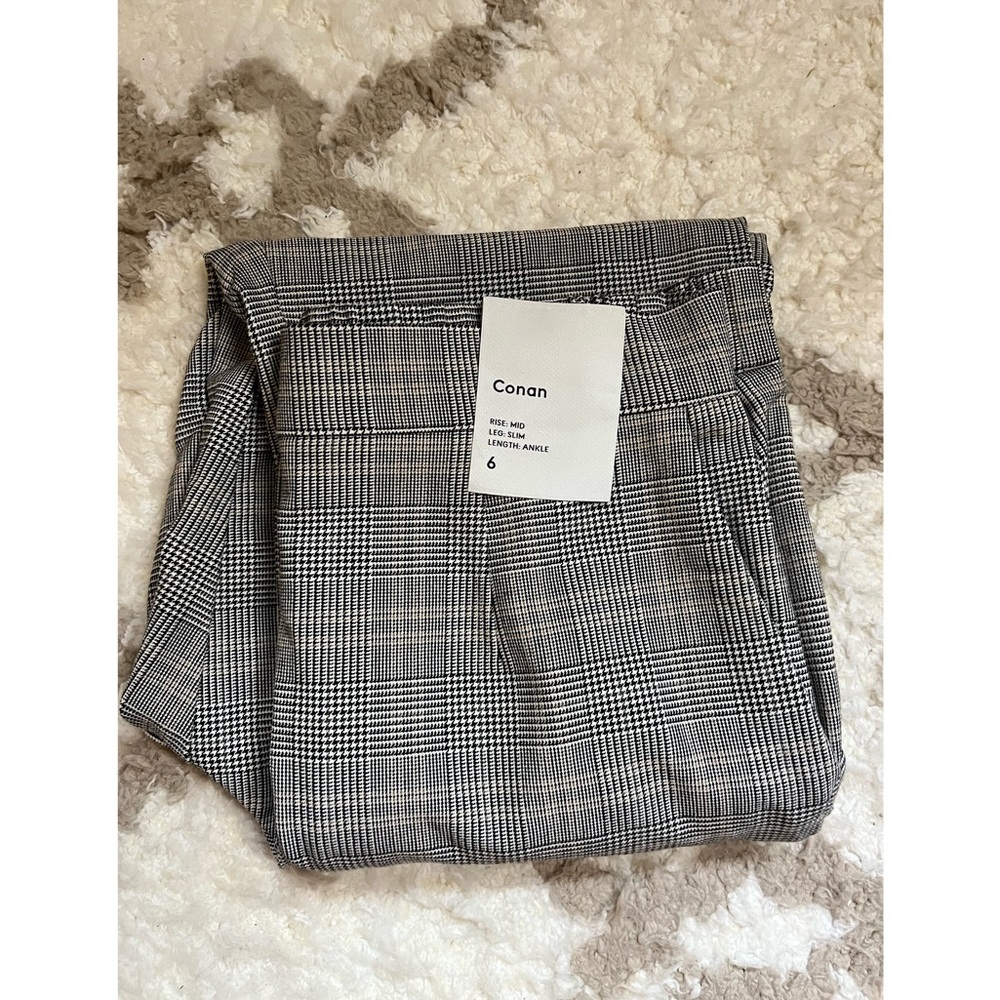 Aritzia cropped trousers